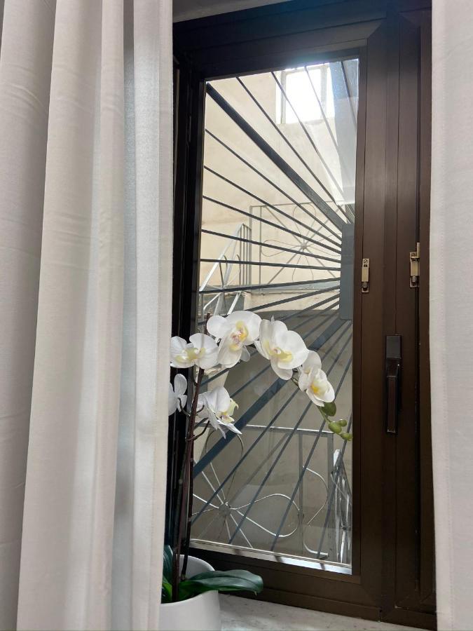 살레르노 Glam House B&B 외부 사진