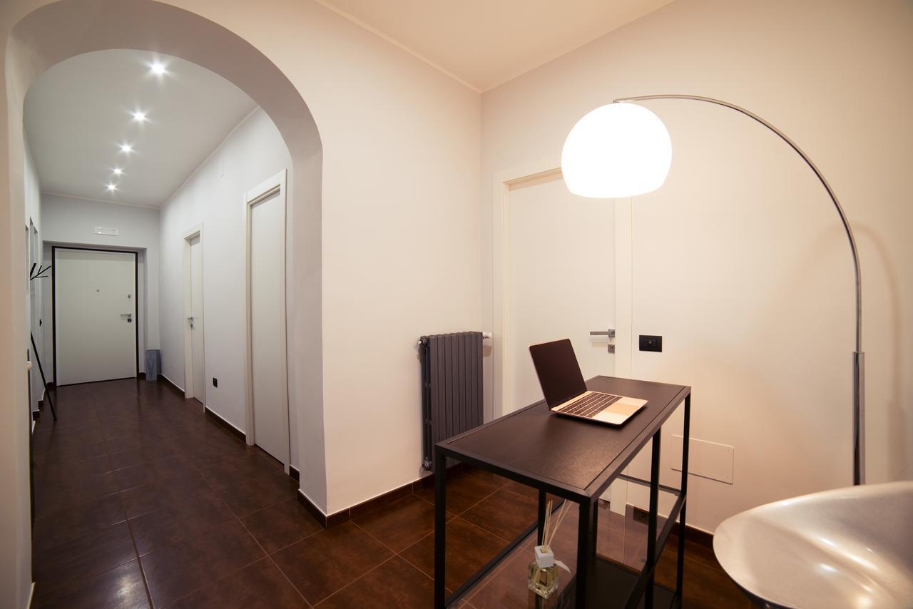 살레르노 Glam House B&B 외부 사진