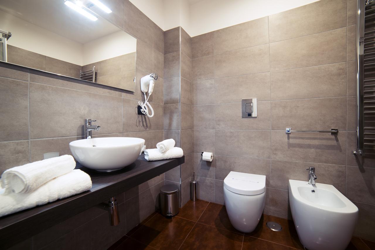 살레르노 Glam House B&B 외부 사진